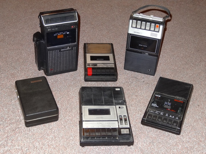 Portable cassette recorders (1960s – 1980s) – The Technojunk Files